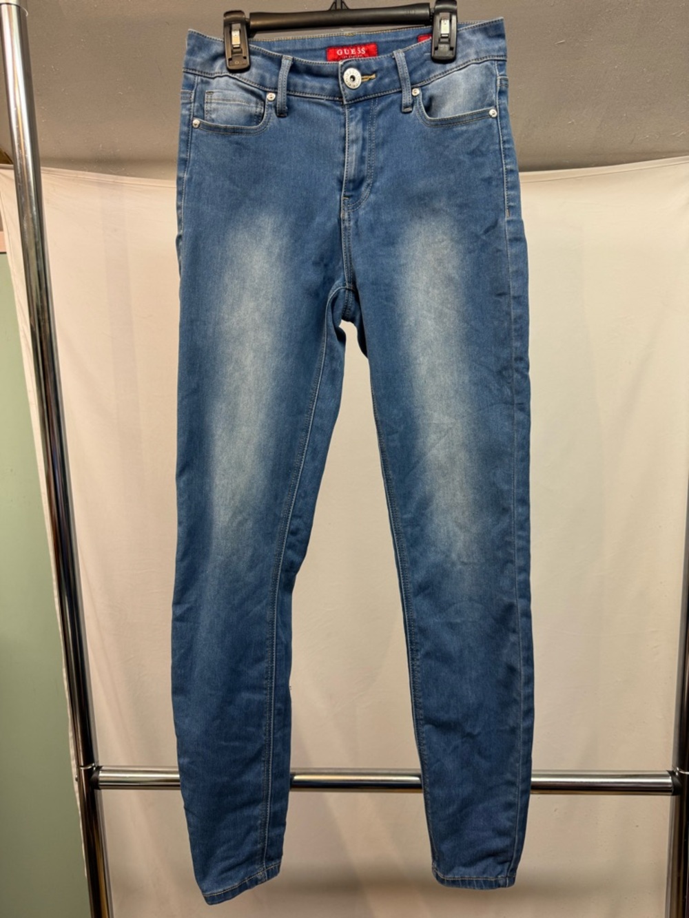 Guess Women's Blue Skinny Jeans with Faded Detail Sz 27
